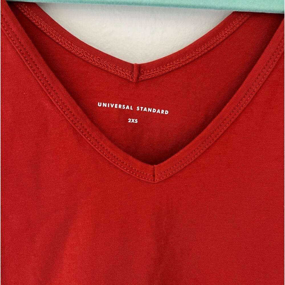 Universal Standard V Neck tank top. Size 2XS - Picture 3 of 6